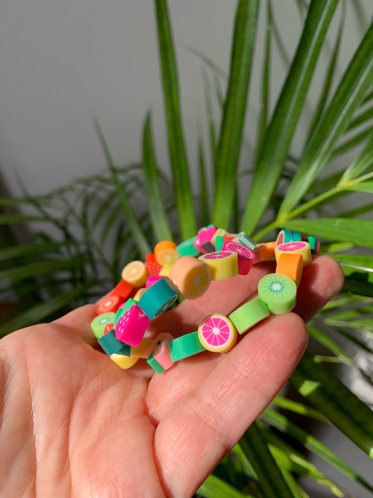 Cuentas de fimo con figura de frutas (10 unidades)