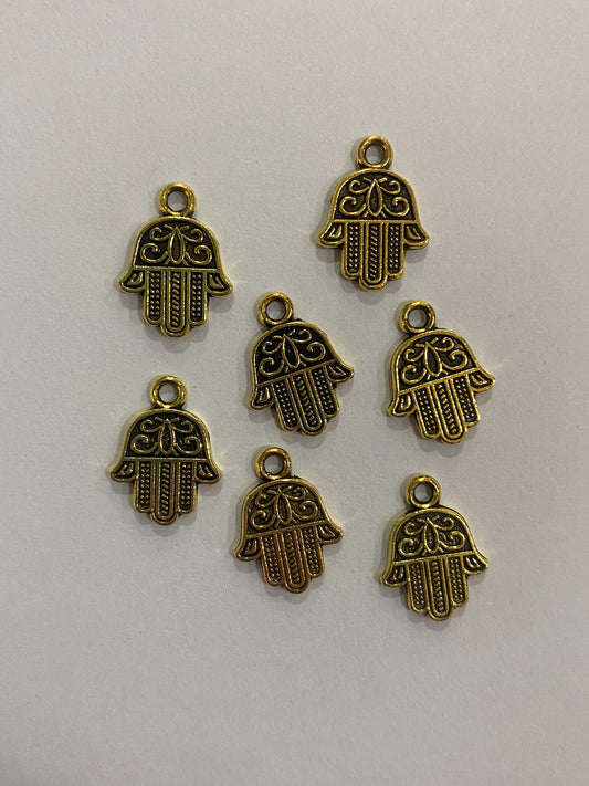 Mini dijes dorados de mano de Fátima de 1,5 cm de largo (7 unidades)