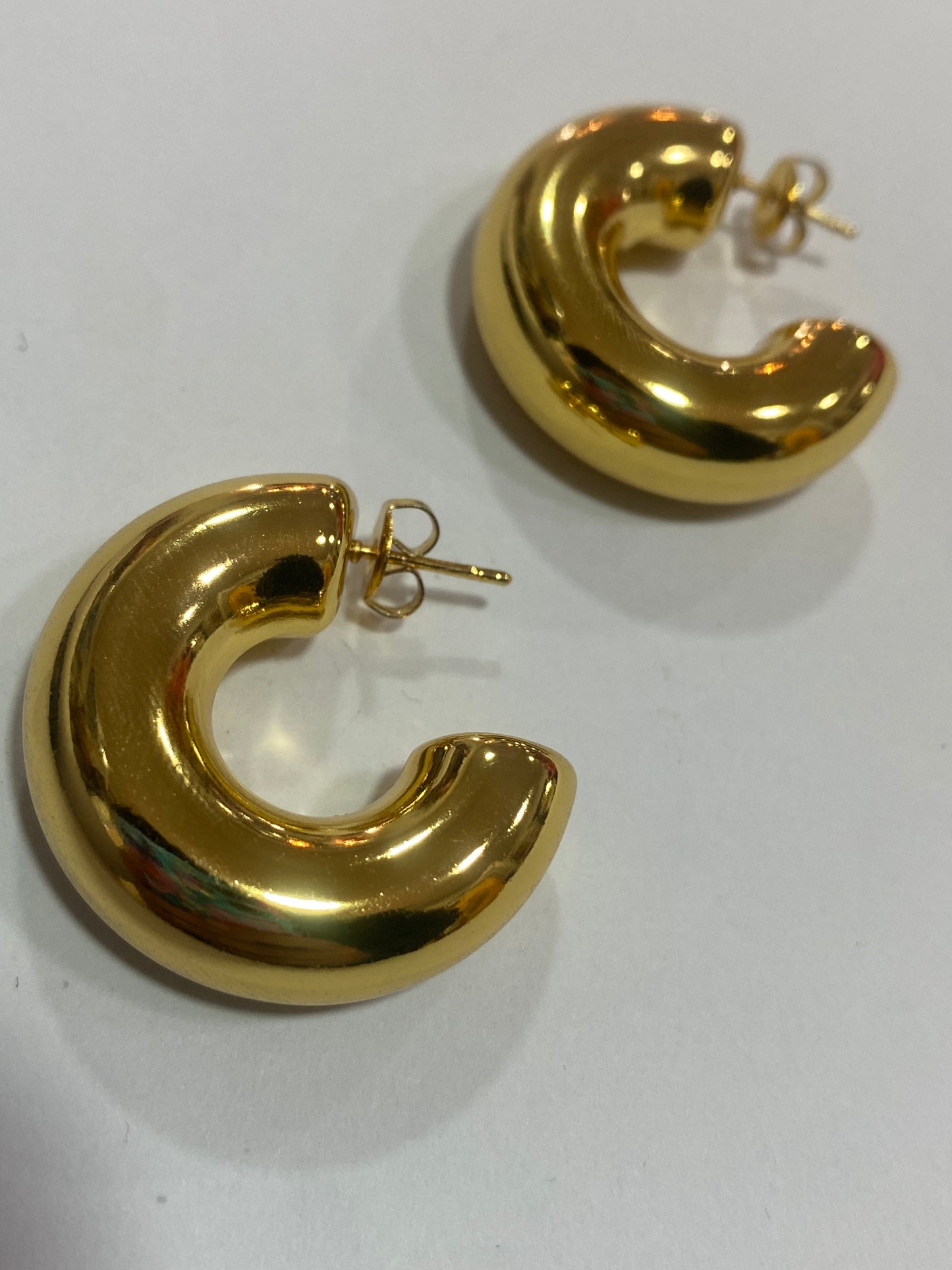 Argollas lisas de acero doradas