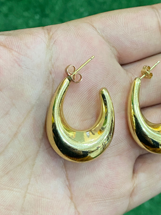 Argollas doradas con baño en oro 3 cm de largo