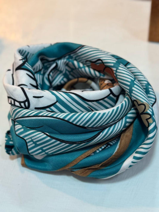 Pañuelo en tonos turquesa