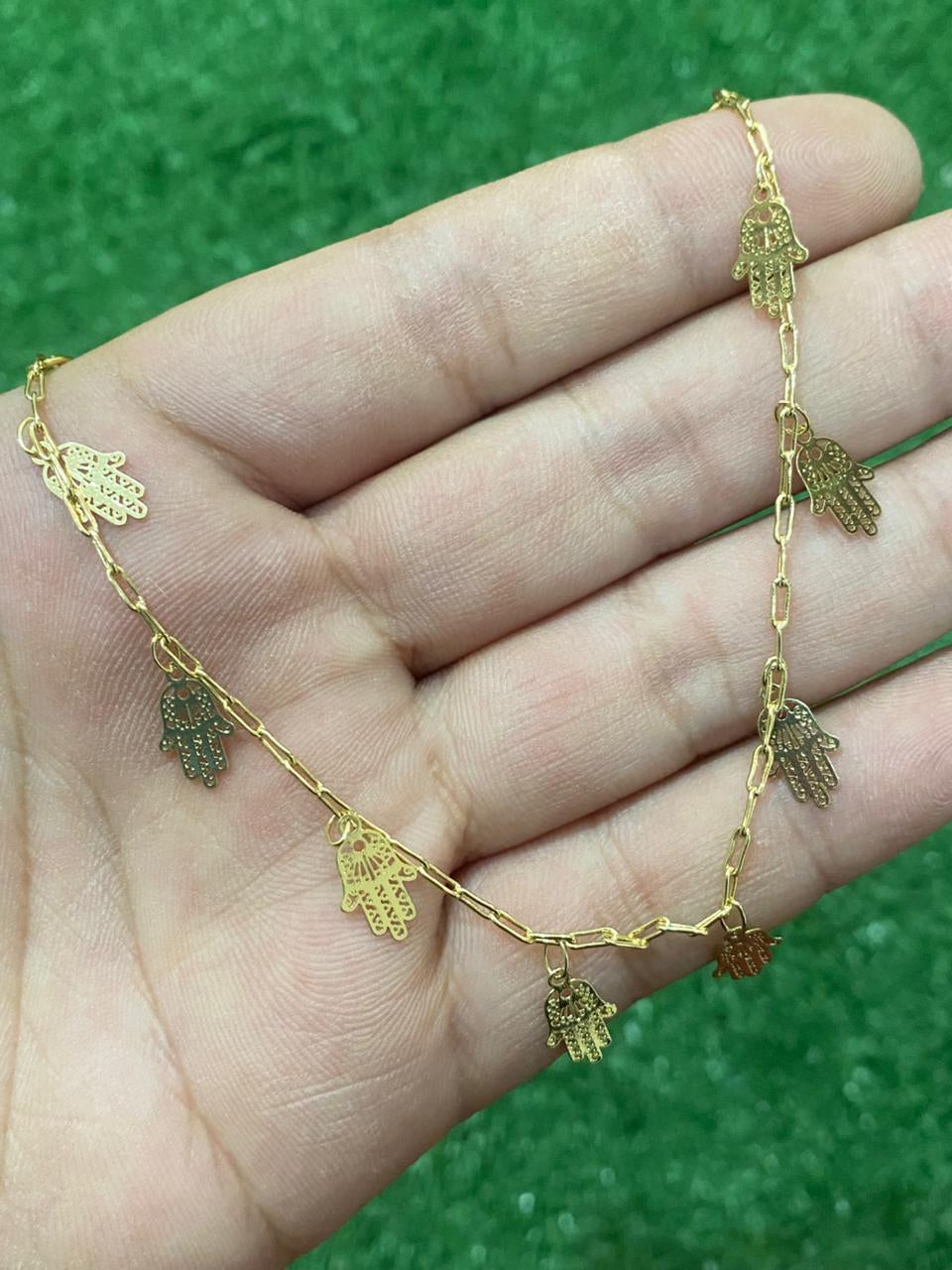 Collar de cobre bañado en oro con dijes de mano de Fátima