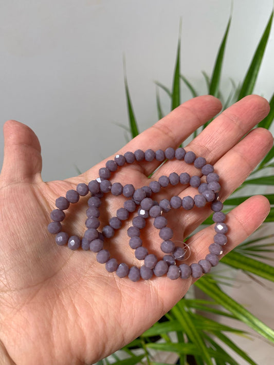 Tira de cuentas de 6 mm lilas (84 unidades)