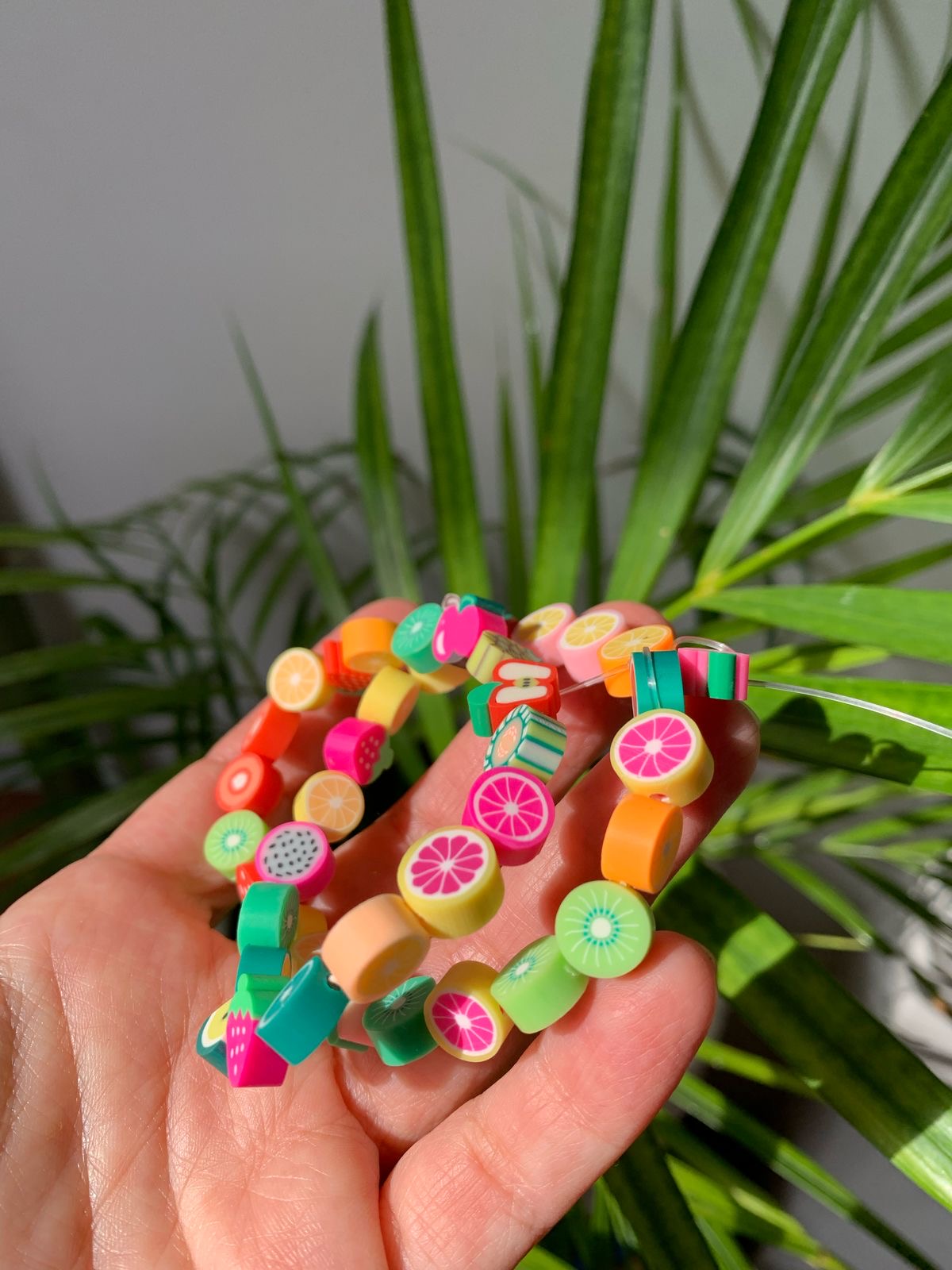 Cuentas de fimo con figura de frutas (10 unidades)