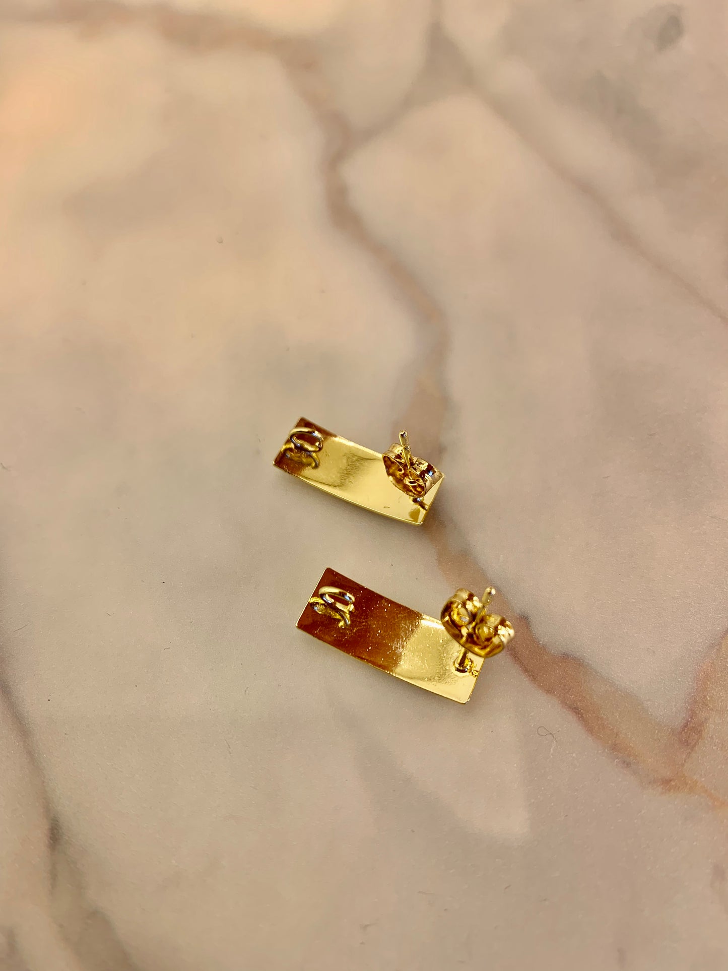 Base de Aro de Acero Inoxidable con Baño de Oro 18k Rectangular