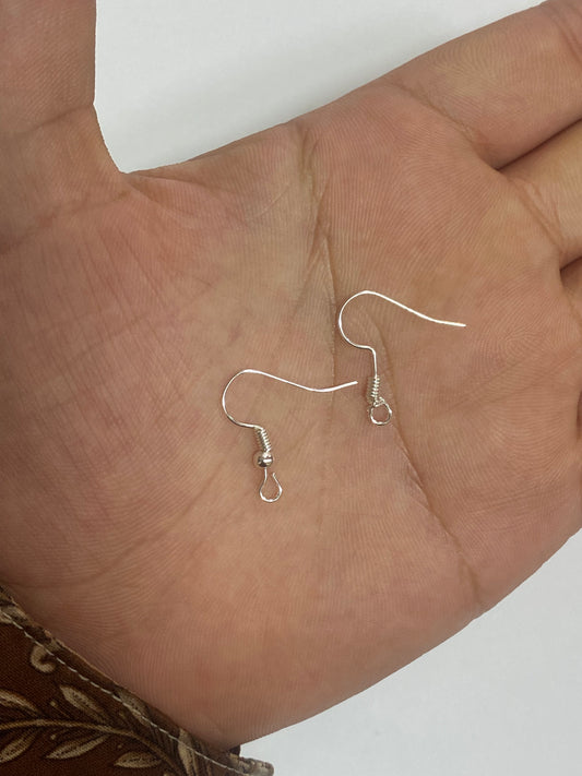 Ganchos para aretes plateados (20 unidades)