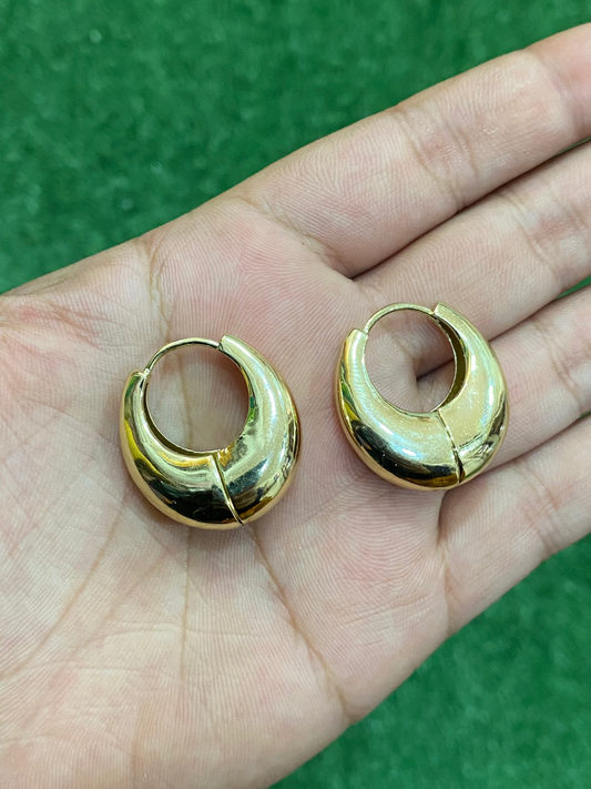 Aros bolsón dorados con baño en oro