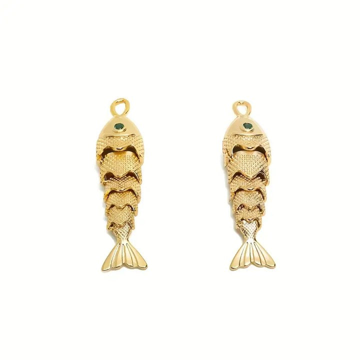 Colgante Charm de Pescado Dorado 18K con Circonita